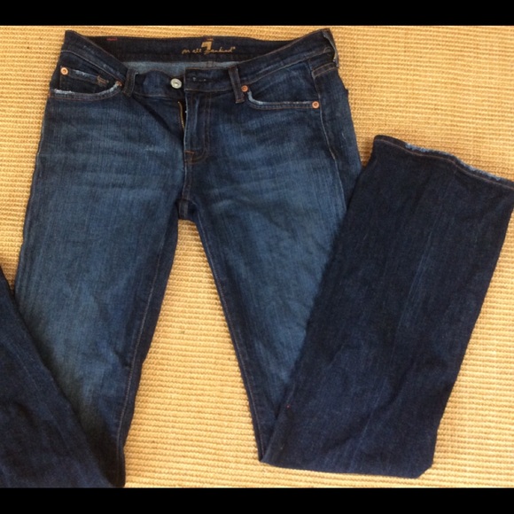 7 For All Mankind Denim - Boot cuts are back 7 FOR ALL MANKIND 26/32 EUC